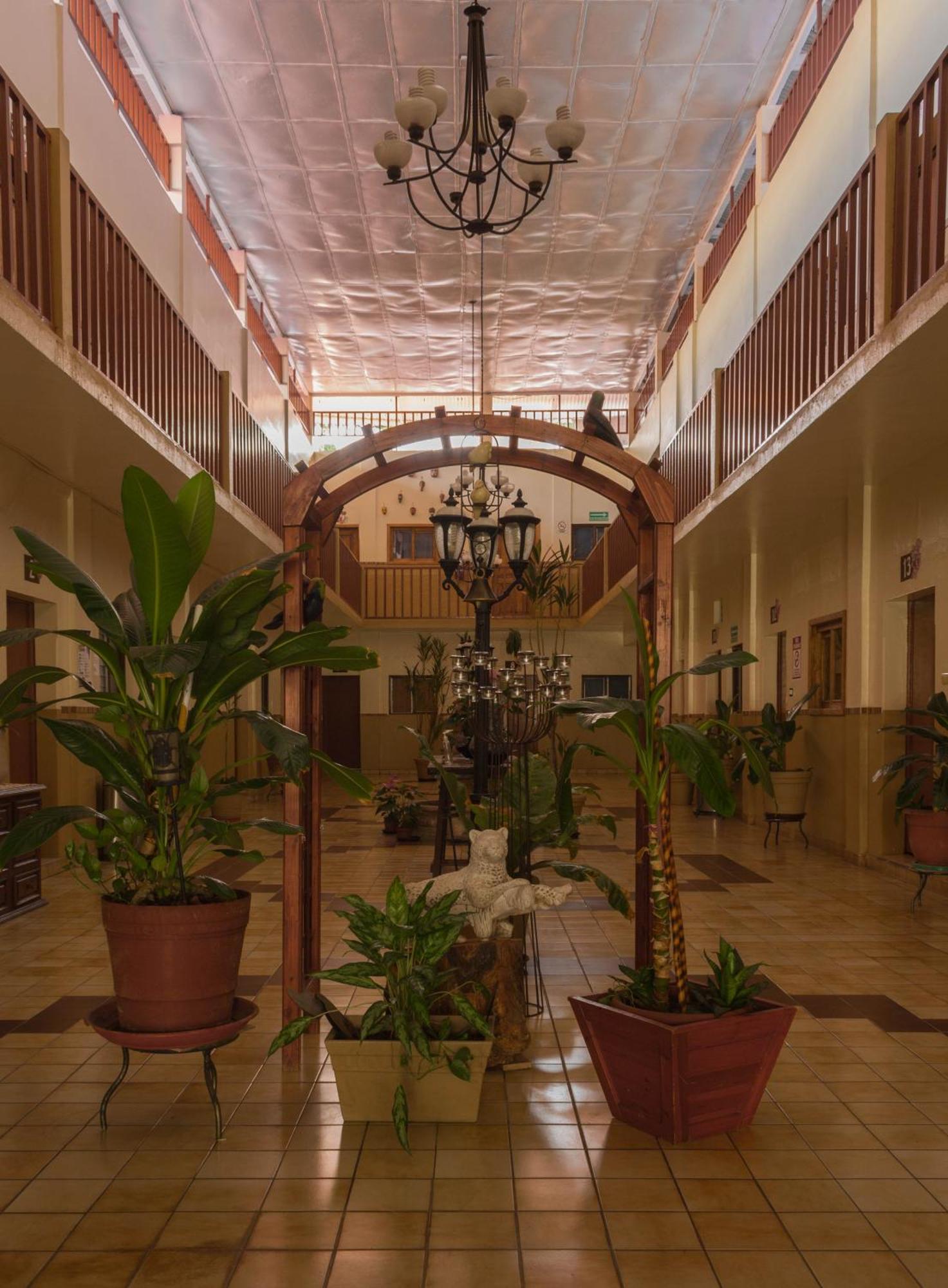 Hotel Cervantino Tapachula Exterior foto