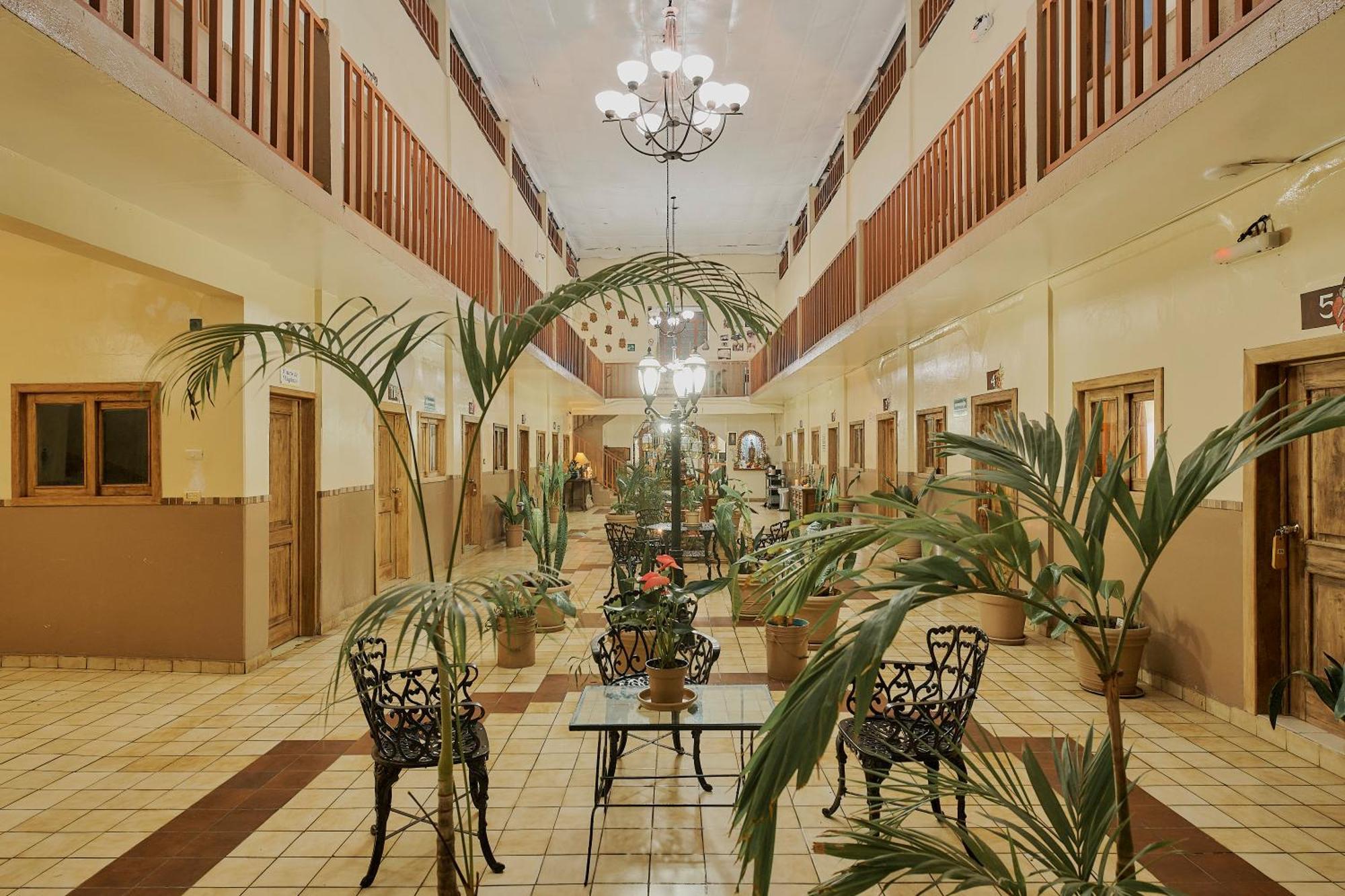 Hotel Cervantino Tapachula Exterior foto